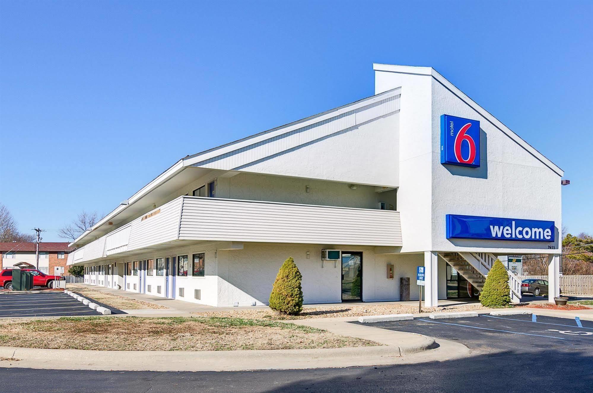 Motel 6-Springfield, MO - North Exterior foto