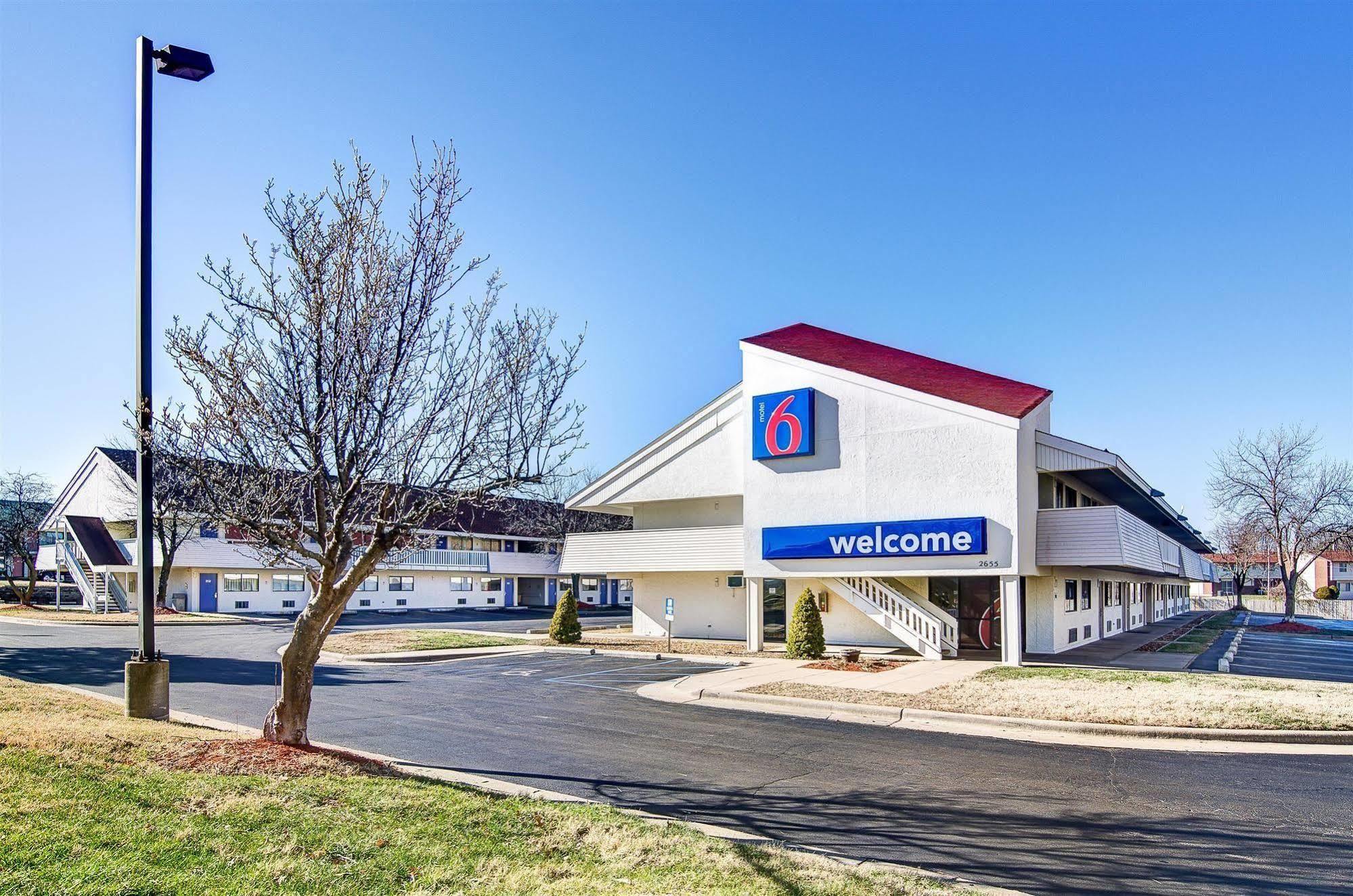 Motel 6-Springfield, MO - North Exterior foto
